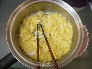 胡萝卜鸡蛋大包子的做法步骤:4