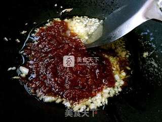 蒜蓉辣椒酱爆炒香螺的做法步骤:6