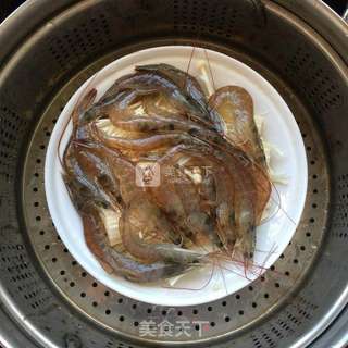 葱油金针菇蒸对虾的做法步骤:4