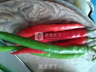 五彩藕片泡菜的做法步骤:2
