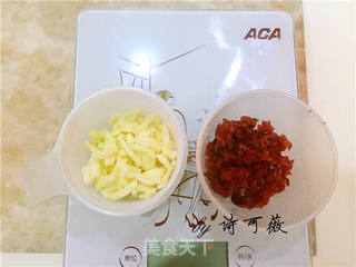 芝士蔓越莓夹心椰蓉球的做法步骤:5