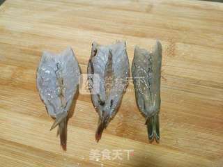 蒜蓉蒸虾的做法步骤:3