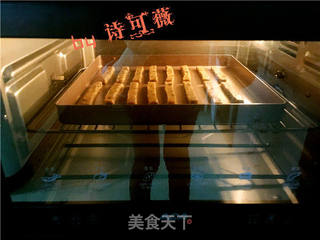 海苔肉松咸酥饼干条的做法步骤:10