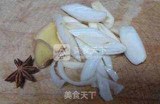 红烧白萝卜的做法步骤:2