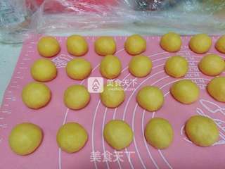 金钱卷面包的做法步骤:10