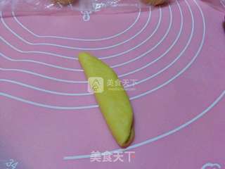 金钱卷面包的做法步骤:12