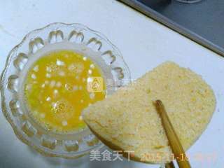松软蛋煎馒头的做法步骤:3