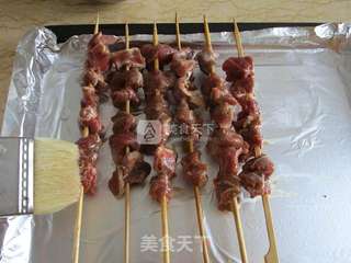 ACA ATO-TM33HT烤仆小智电子式烤箱试用【黑椒烤牛肉串】的做法步骤:9