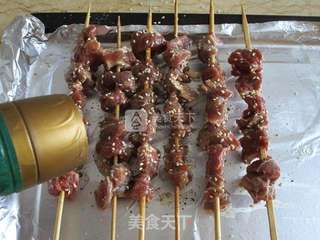 ACA ATO-TM33HT烤仆小智电子式烤箱试用【黑椒烤牛肉串】的做法步骤:13