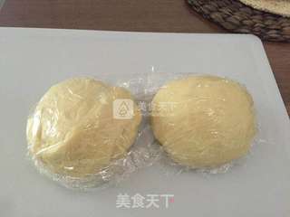虾仁火腿披萨的做法步骤：5