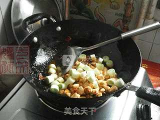 宫保鸡丁的做法步骤:10