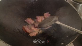 藜蒿炒腊肉的做法步骤：4