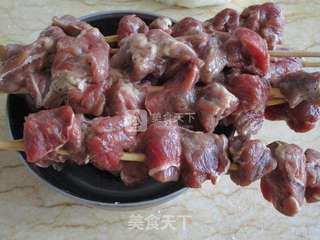 ACA ATO-TM33HT烤仆小智电子式烤箱试用【黑椒烤牛肉串】的做法步骤:8