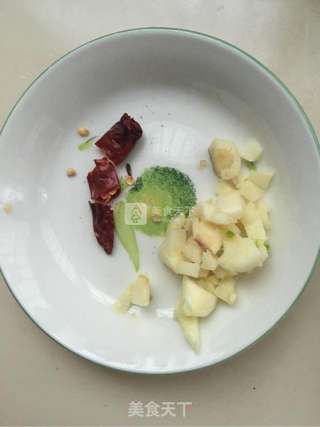 咸缸豆炒肉丁的做法步骤:6