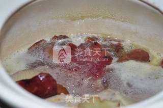 红菇鸡汤的做法步骤：8