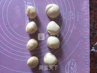 紫荆花酥的做法步骤:7