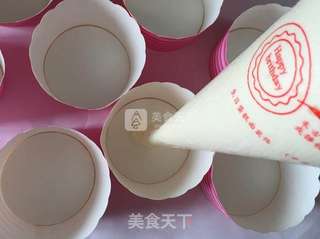 戚风蛋糕杯的做法步骤：12