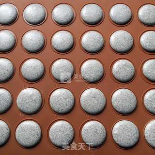 黑芝麻粉马卡龙的做法步骤:10