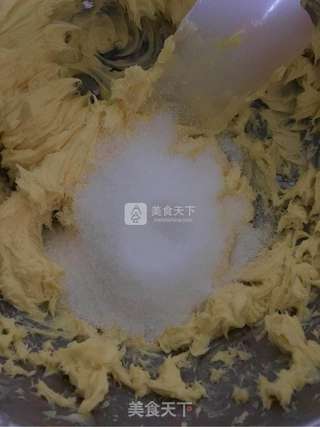 瓢虫纸杯蛋糕的做法步骤:2