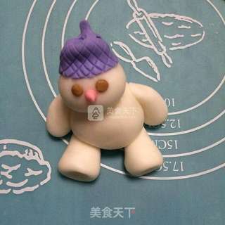 雪娃娃翻糖蛋糕的做法步骤:15