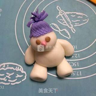 雪娃娃翻糖蛋糕的做法步骤:17