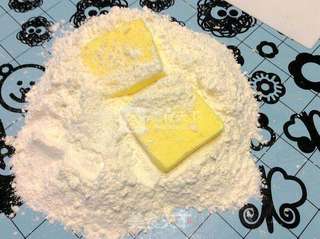 冻切片快手饼干之——蓝莓饼干by:普蓝高科蓝莓美食特约撰稿人的做法步骤:2