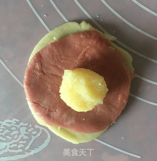 荷花酥的做法步骤:14