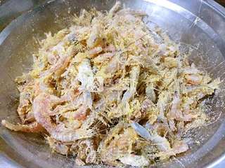 酥炸黄金虾的做法步骤:5