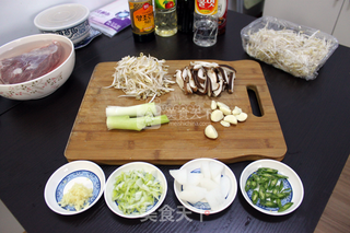 韩式辣牛肉汤的做法步骤:3