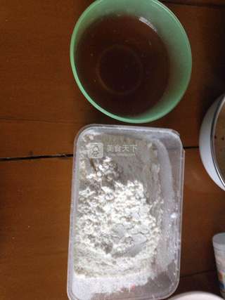 蛋黄酥的做法步骤:2