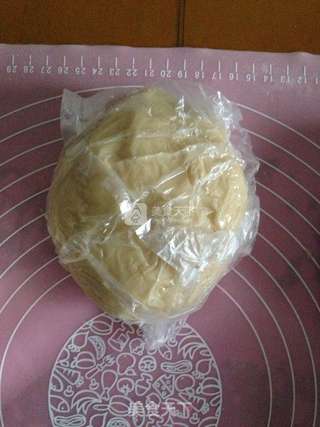 蛋黄酥的做法步骤:4