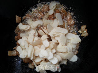 五花肉炒马蹄的做法步骤:6