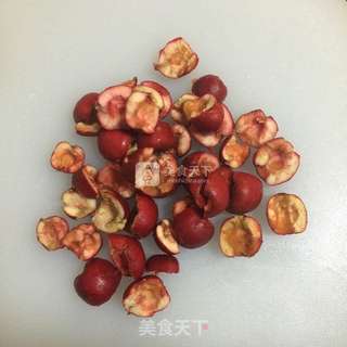 山楂果酱的做法步骤:2