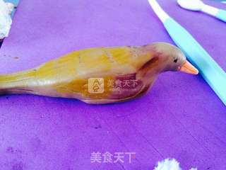 鸟语花香翻糖蛋糕(手工版)的做法步骤:28