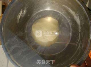 豆沙面包的做法步骤:2