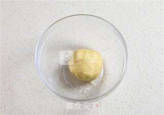 秋冬时令小甜品——奶香南瓜派的做法步骤:2
