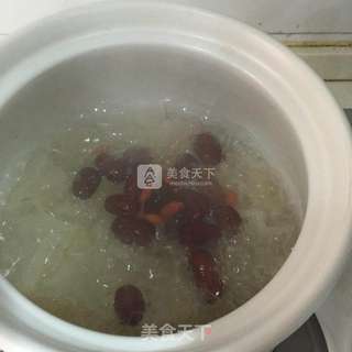 红枣银耳汤的做法步骤:7