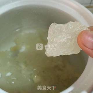 红枣银耳汤的做法步骤:2