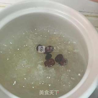 红枣银耳汤的做法步骤:4