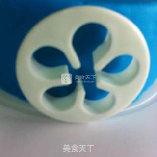 糖霜翻糖蛋糕的做法步骤:8