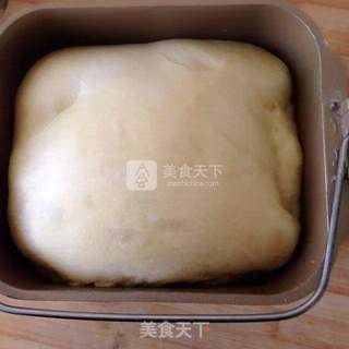 超柔软杏仁餐包的做法步骤:2