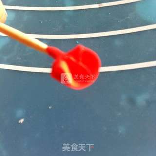 蓝精灵翻糖蛋糕的做法步骤:20