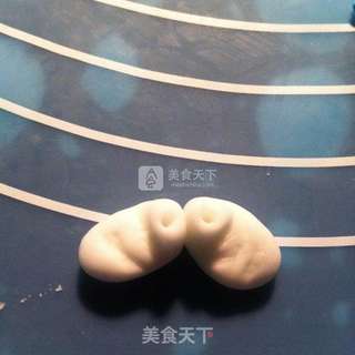 蓝精灵翻糖蛋糕的做法步骤:15