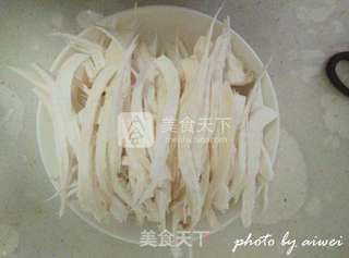 干煸杏鲍菇的做法步骤:2