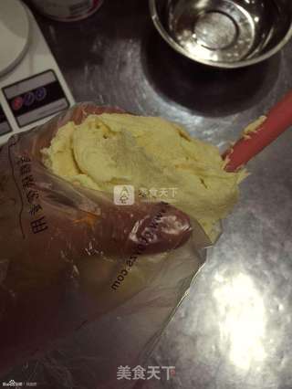 纯手工无添加原味曲奇饼干的做法步骤:9