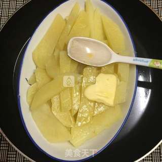 焗土豆泥的做法步骤:2
