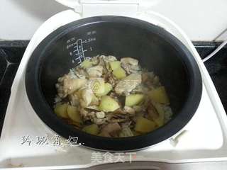 电饭煲版--土豆焖鸡饭的做法步骤:6