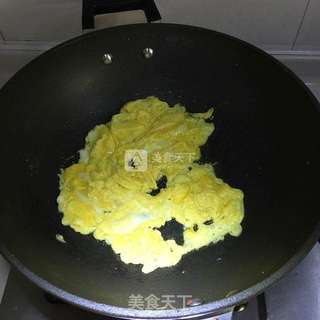 简单快捷的蛋炒饭的做法步骤:2
