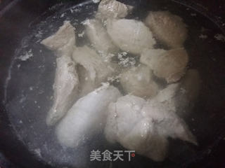 自制猪肉松的做法步骤:2