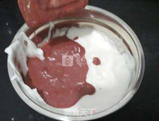 夹心红丝绒水果蛋糕的做法步骤:16